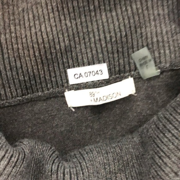89th & MADISON size large lightweight turtleneck gray sweater - Picture 3 of 10